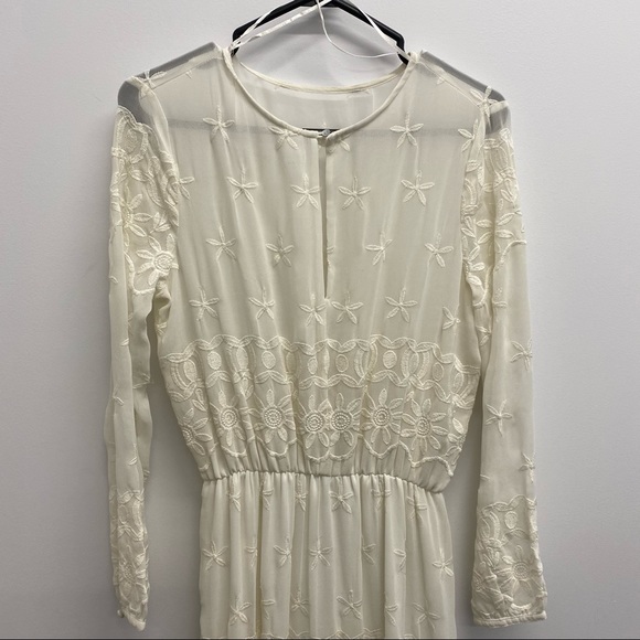 VINTAGE WEDDING/ SUMMER DRESS/ ENGAGEMENT MODEM LONG SLEEVE LACE / SIZS MEDIUM - Picture 2 of 16